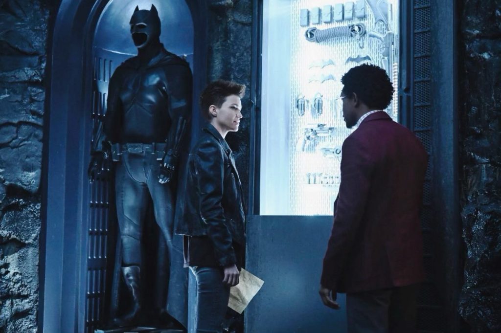 Batwoman |Descrição oficial e duas fotos oficiais da série