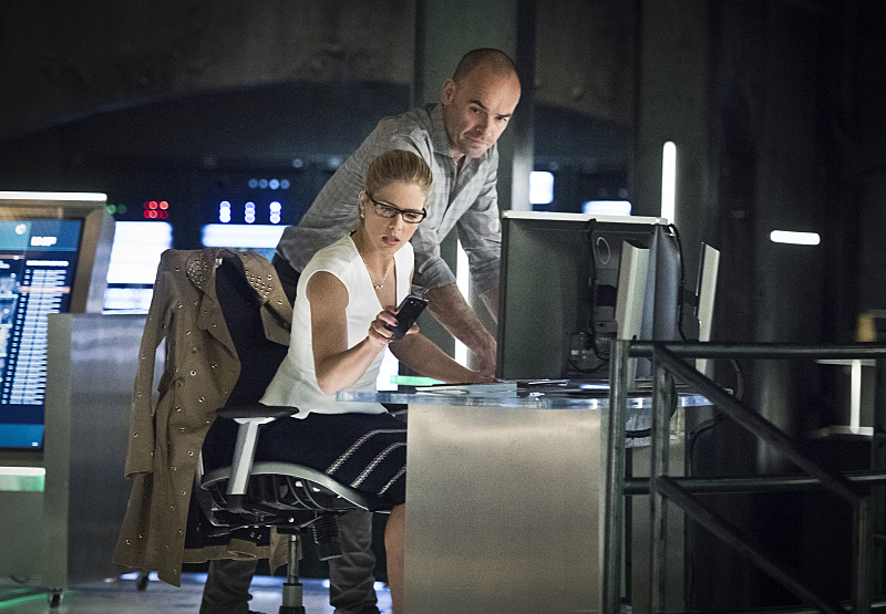 arrow S04E22 - lost in the flood