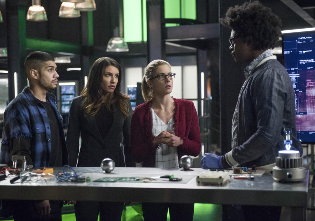 Arrow S05E15 Fighting Fire With Fire