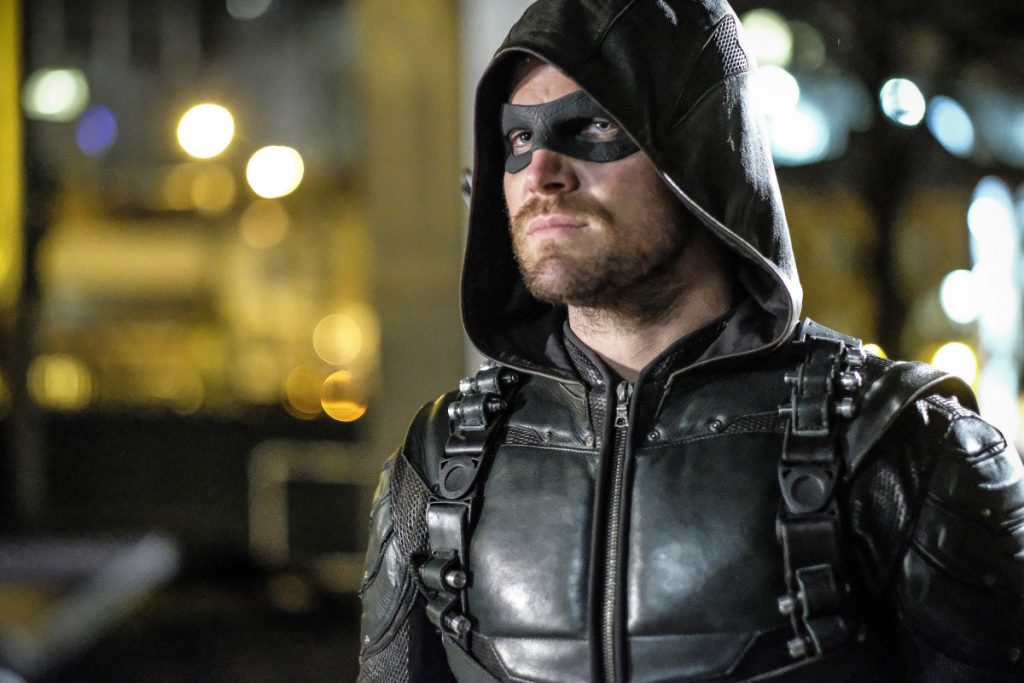 Arrow S05E21 Honor Thy Fathers