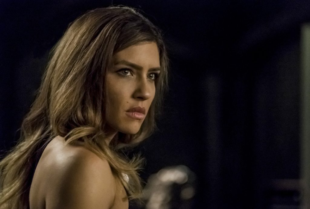 Arrow S06E05 Deathstroke Returns