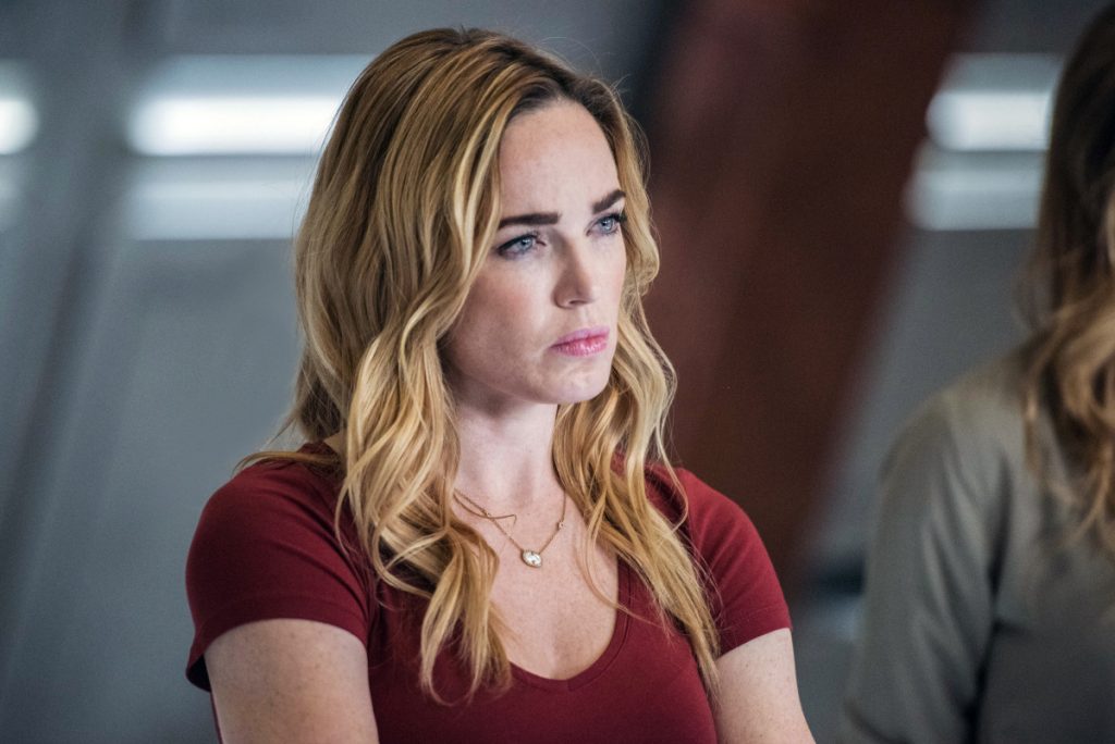 Legends of Tomorrow S03E13 No Country For Old Dads