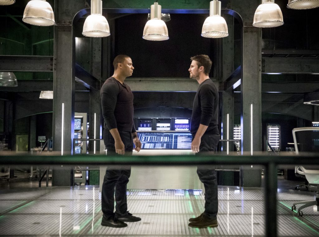 Arrow S06E17 Brothers in Arms