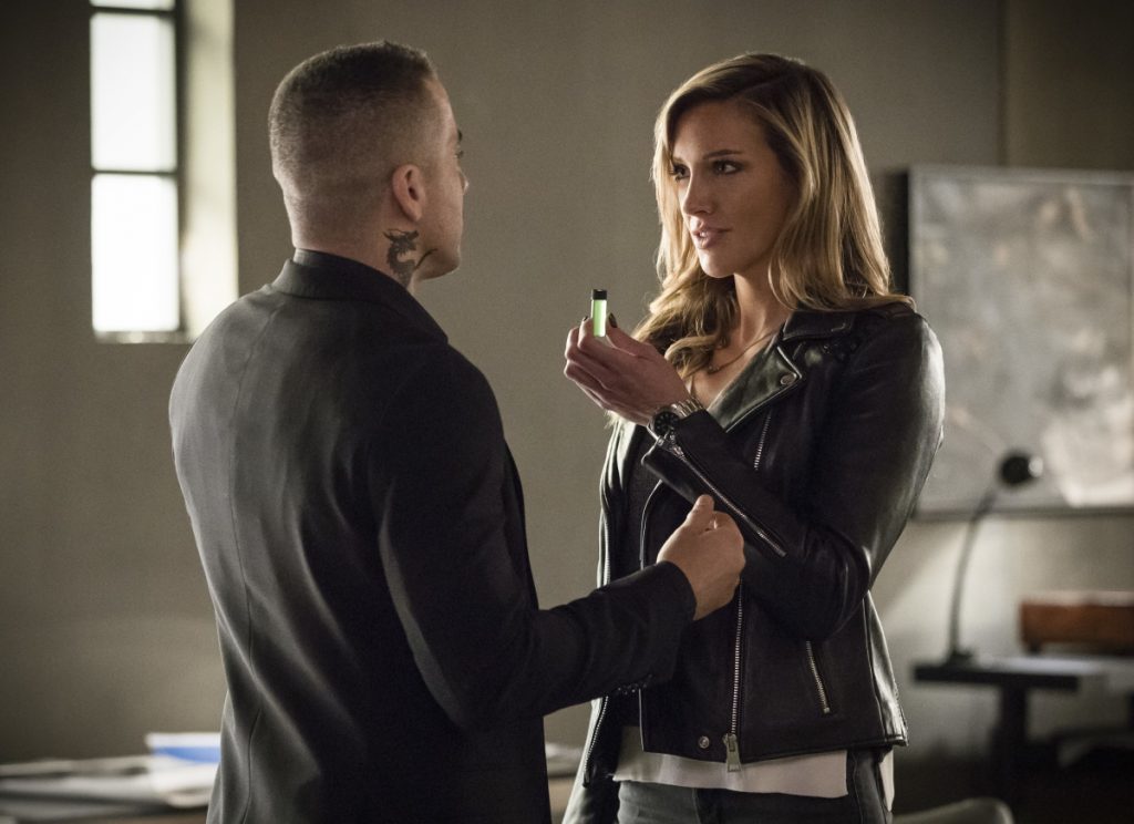 Arrow S06E17 Brothers in Arms