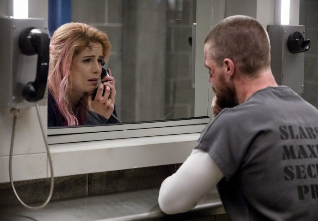 Arrow S07E01 Inmate 4587 | Season Premiere