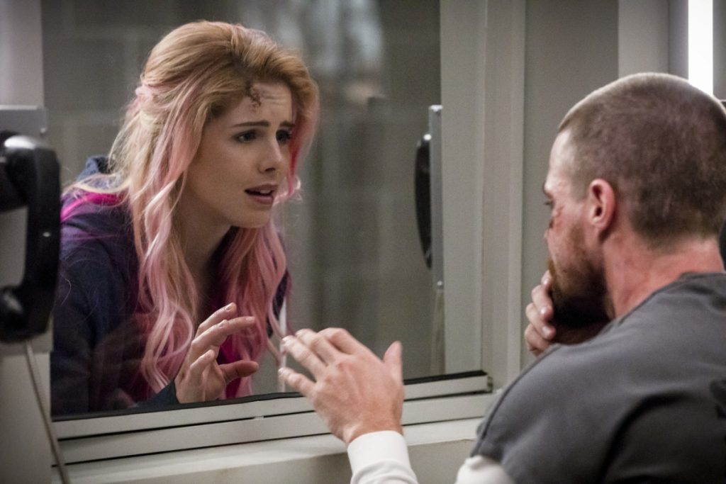 Arrow S07E01 Inmate 4587 | Season Premiere