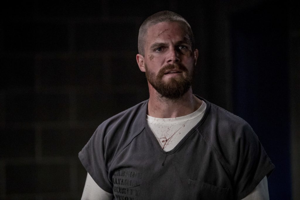 Arrow S07E03 Crossing Lines