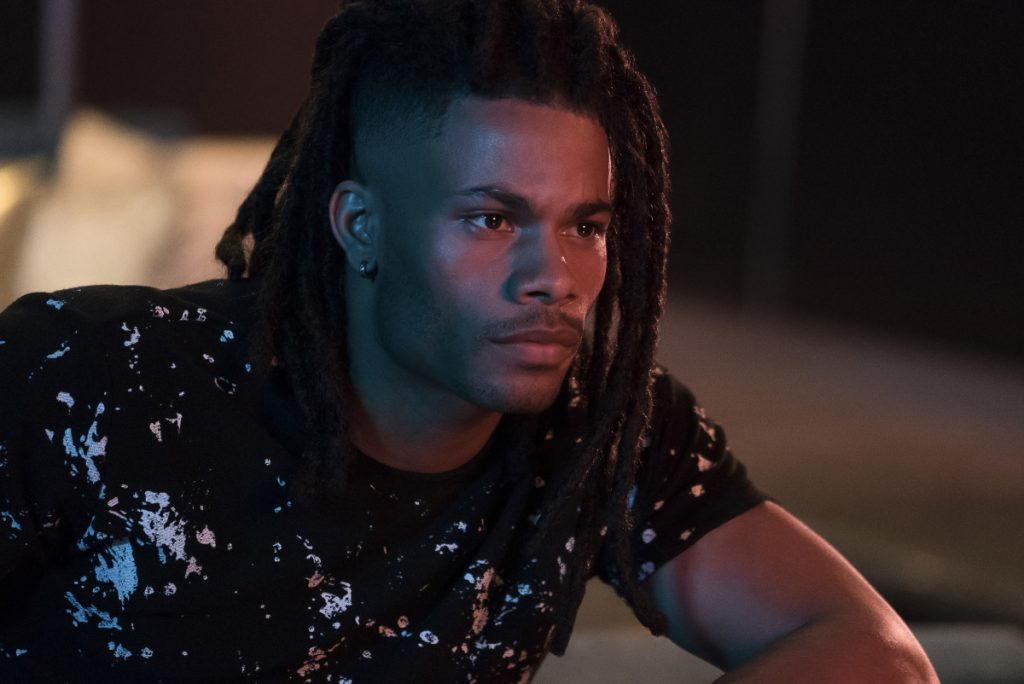 Black Lightning S02E02 Chapter Two: Black Jesus Blues