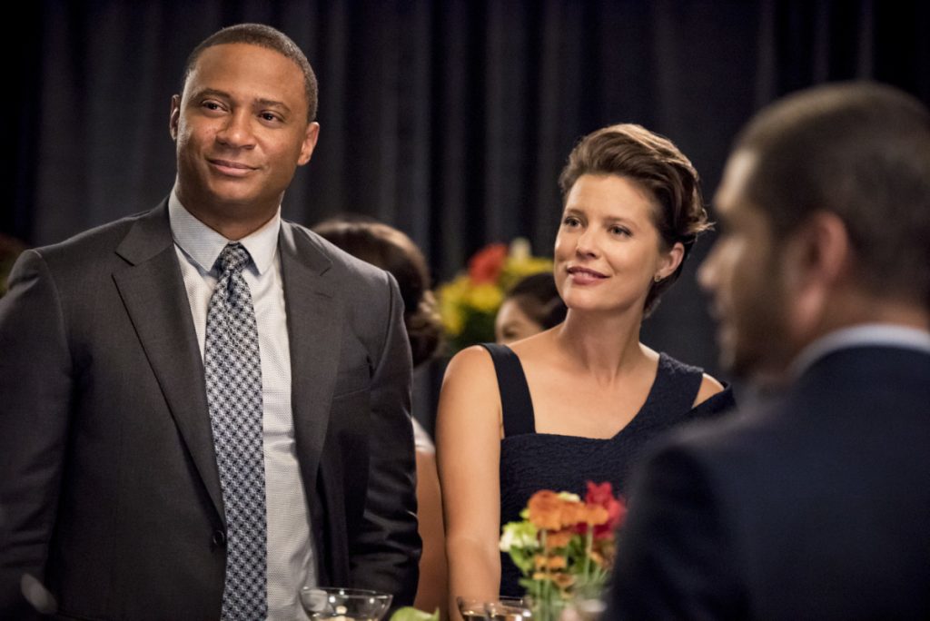 Arrow S07E08 Ummasked