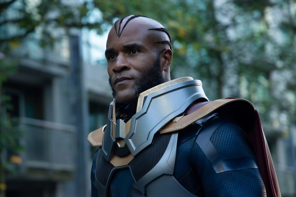 Fotos promocionais da hora de Arrow no crossover Elsewords