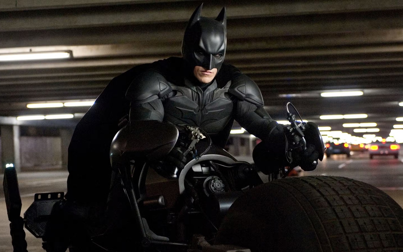 Batman já deixou sua marca no DCU antes mesmo de aparecer em cena